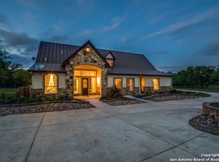 372 Pr 4733, Castroville, TX 78009