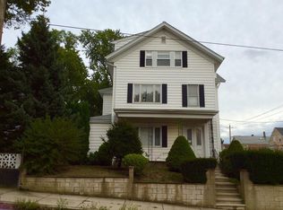 77 Hanover St, Fall River, MA 02720