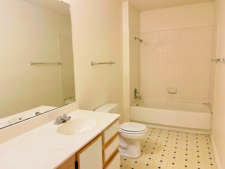 8206 Longhorn Ridge Dr — Photo 11