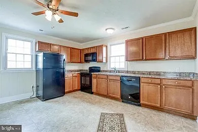 Building Photo - 219 Millwood Ave #2