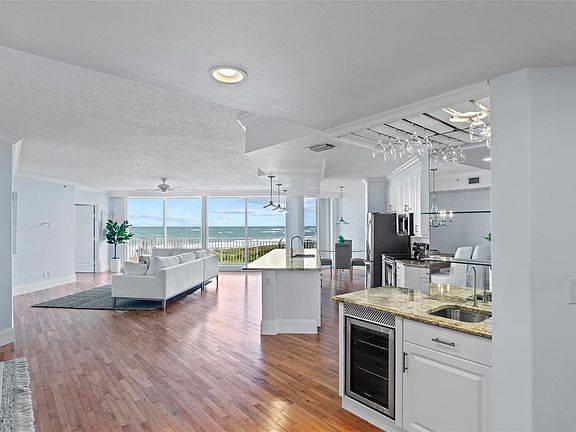 4th image of 2900 N Highway A1a #5C