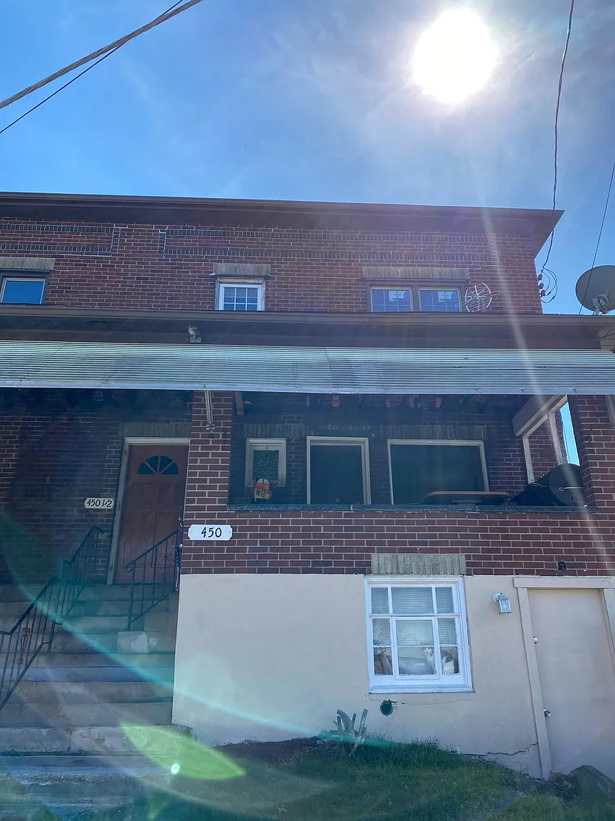 450 3rd St photo 1