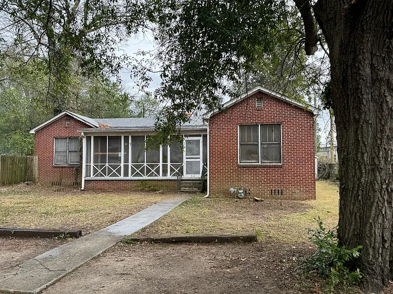 316 Howard St — Photo 1