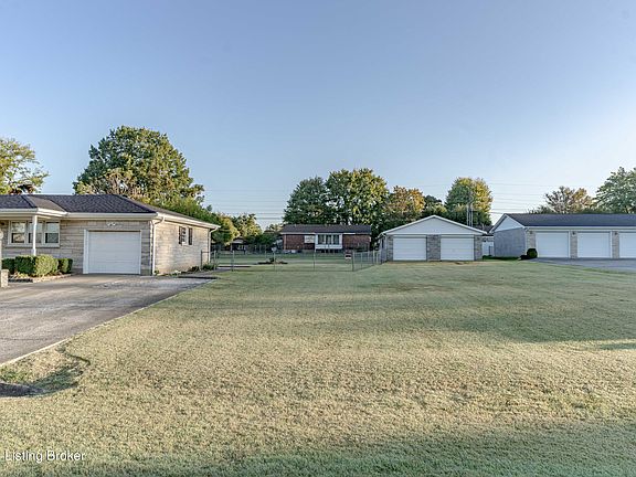2nd image of 347 Lee Villa Cir