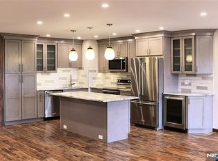 1111 River Rd UNIT G, Edgewater, NJ 07020