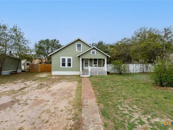 121 Beck St, Florence, TX 76527