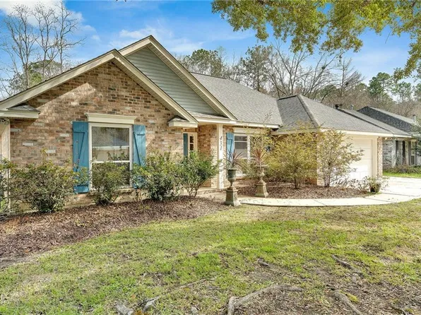 431 Colonial Ct, Mandeville, LA 70471