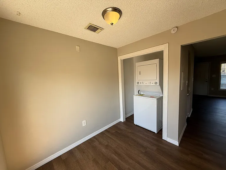 7420 Woodburn Ct #25 — Photo 11