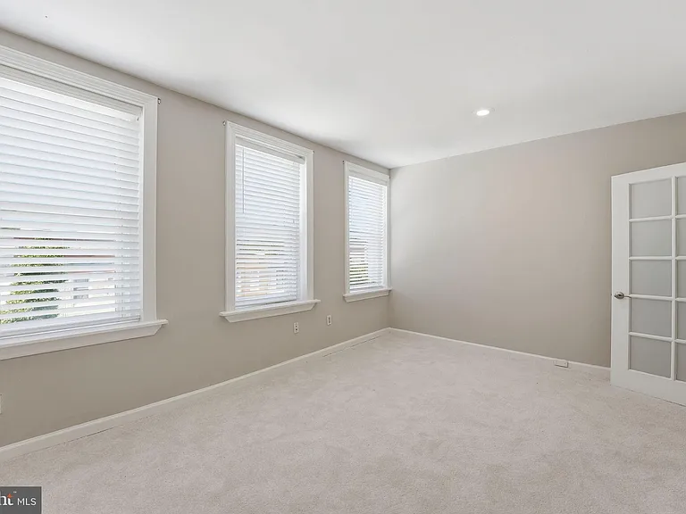 1423 Duncan St NE — Photo 7