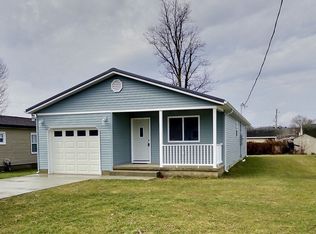 24 N Clinton St, The Plains, OH 45780