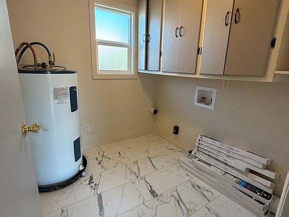 5th image of 215 SE 16th St