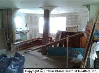 261 Lee Ave, Staten Island, NY