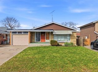 136 Cromwell Cres, Hamilton, ON L8G2G2