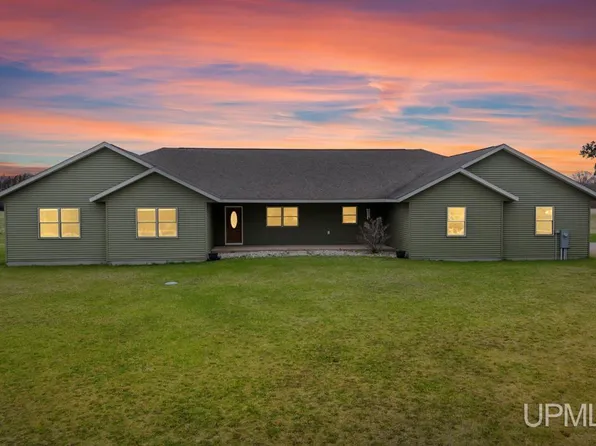 6230 E 5th Rd, Bark River, MI 49807