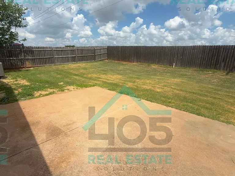 10345 Aberdeen Dr — Photo 17