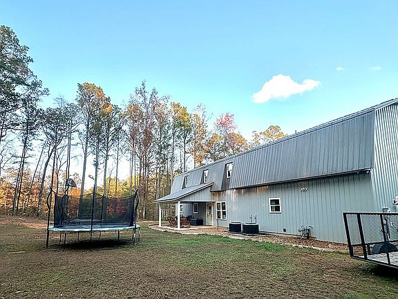 Large flat back yard