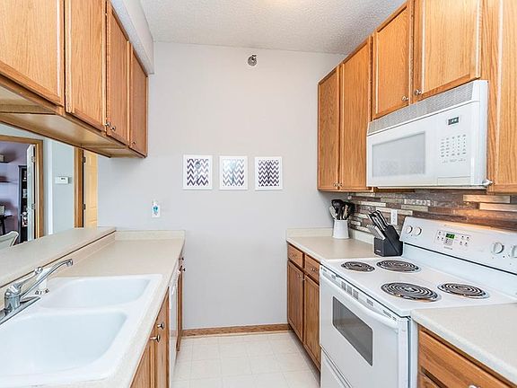 5th image of 1320 SE Florence Dr Unit 15U