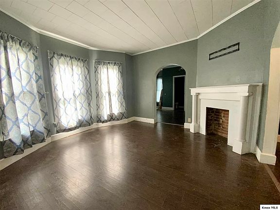 4th image of 106 E Hamtramck St