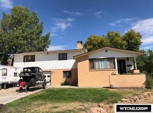1229 Harris Cir, Rawlins, WY 82301