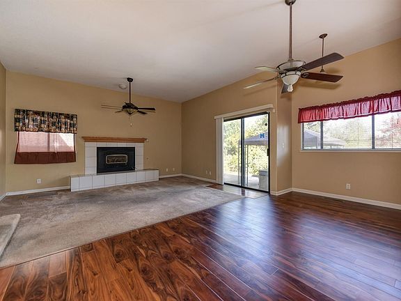 4th image of 468 Platt Cir