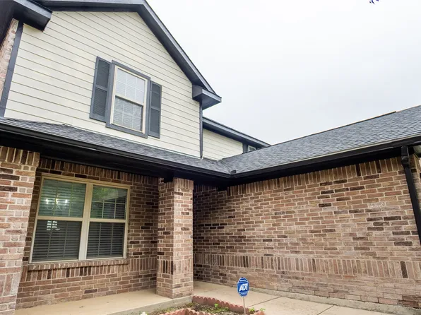 5108 Placid Dr, Haltom City, TX 76117