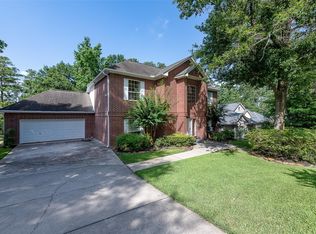 108 Greenbriar Dr, Montgomery, TX 77356