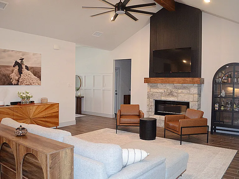 8400 Kasen Ave — Photo 8