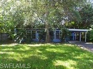 1272 Sperling Ct, Naples, FL 34103