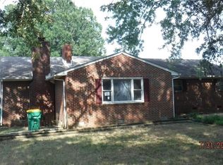 1403 Dinwiddie Ave, Hopewell, VA 23860
