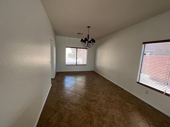 5th image of 2522 W Tumbleweed Dr