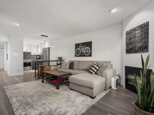 825 W 15th Ave, Vancouver, BC V5Z 1R8