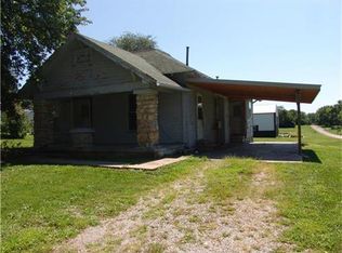 302 E Yates St, Gallatin, MO 64640