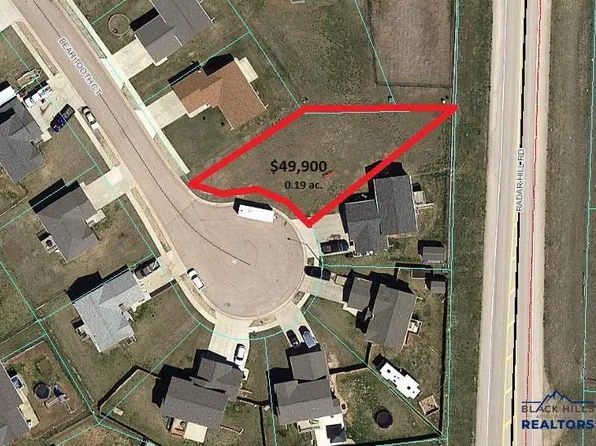 748 Bear Tooth Ct, Box Elder, SD 57719