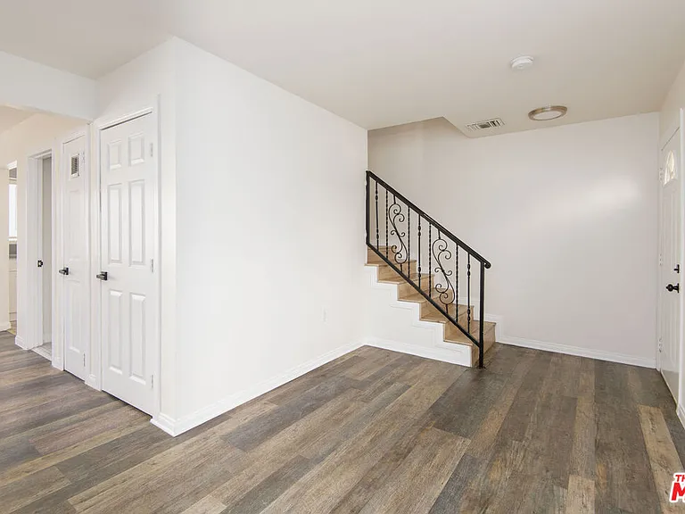 2134 S Cloverdale Ave — Photo 14