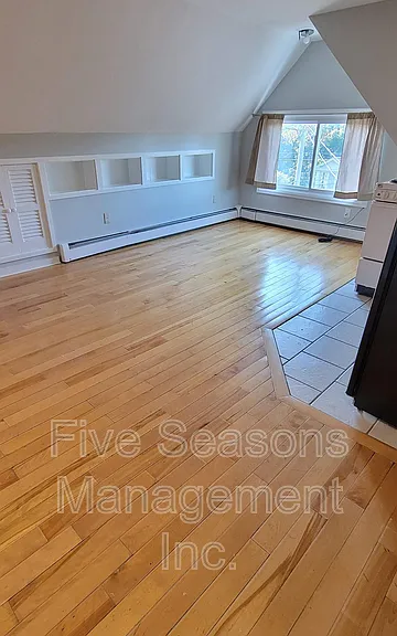 94 N Winooski Ave #4 — Photo 3