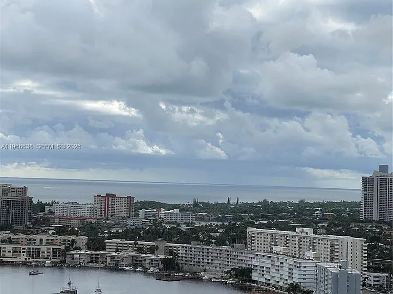 1755 Hallandale Beach Blvd #2505E — Photo 33