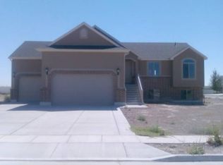2613 W 2825 N, Farr West, UT 84404