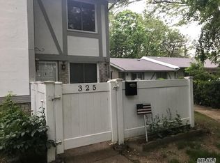 325 Birchwood Rd, Medford, NY 11763