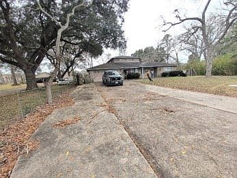 3rd image of 2220 Glendale St