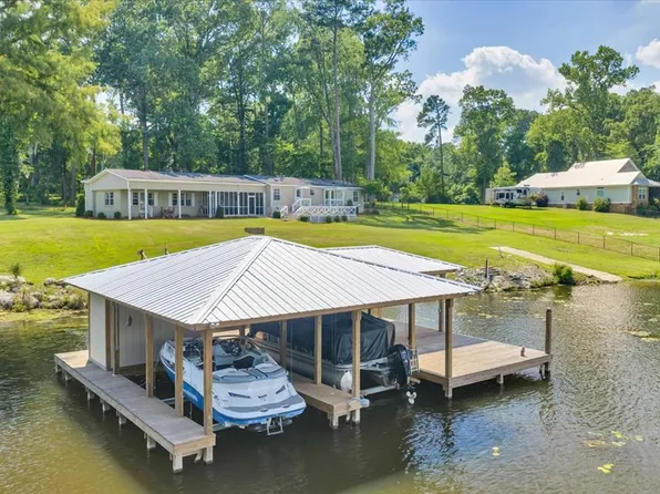 155 Phil Jones Sr Rd, Cobb, GA 31735