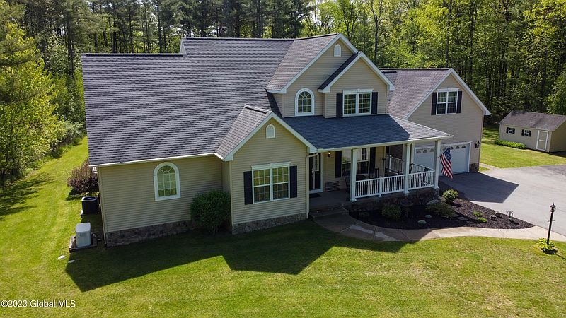 3rd image of 302 Covington Court