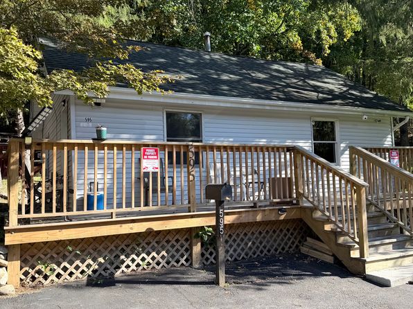 595 Saddle River Rd