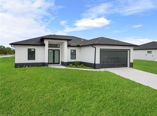 1804 Crawford Ave N, Lehigh Acres, FL 33971