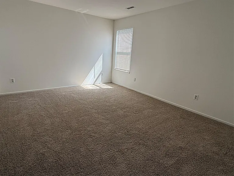 6560 Ridgefield Cir #104 — Photo 15