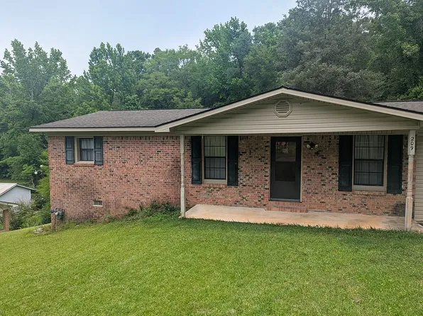 209 Evans Dr, Butler, AL 36904
