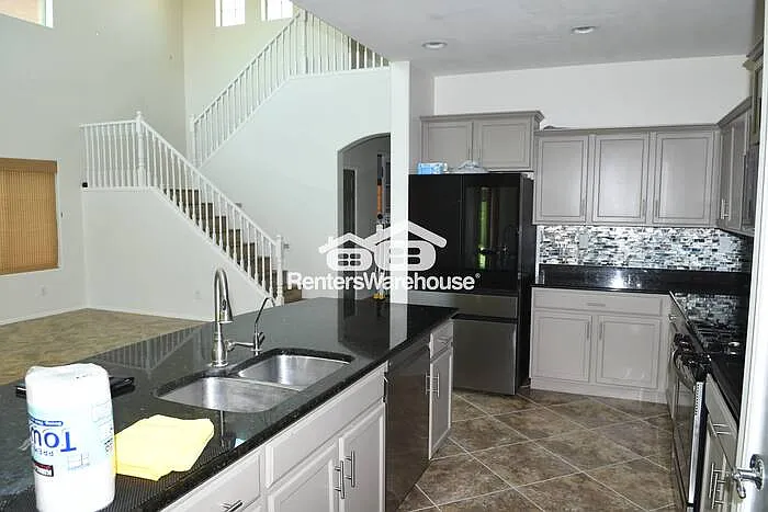 10827 W Cottontail Ln — Photo 18