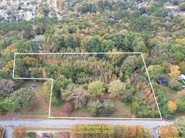 7900 Hedrick Cres, Huntersville, NC 28078