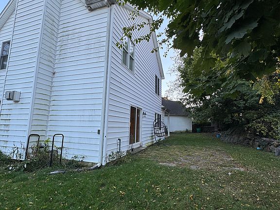 5th image of 4 Nickel St