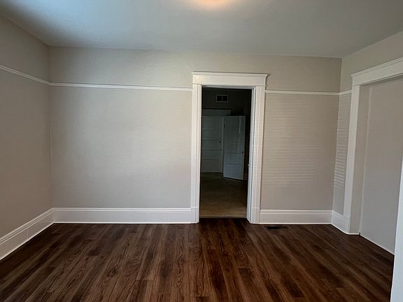 3rd image of 377 E Pearl St APT 2