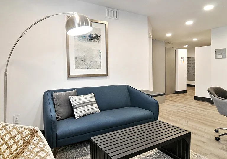 Arrive 800 Penn — Photo 34